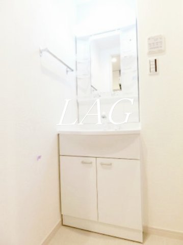 洗面設備　独立洗面台です。