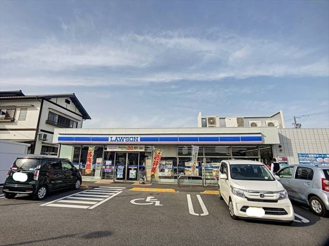 コンビニ　ローソン（コンビニ）まで432m