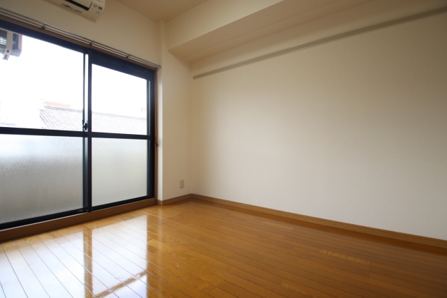 居室・リビング　※別室の参考写真の為、現況優先です。