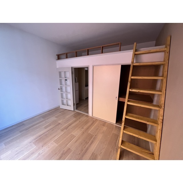 居室・リビング　ロフト付き