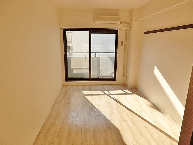 居室・リビング　室内写真は307号室です。