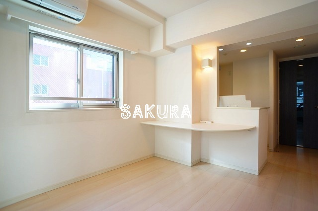 居室・リビング　使いやすい形の為、レイアウトを楽しめます♪