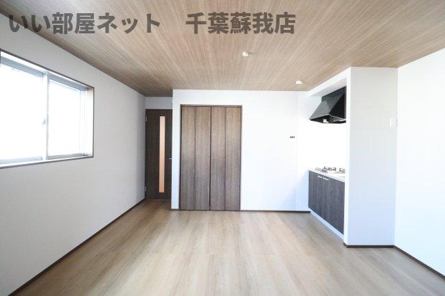 居室・リビング　ゆったり過ごせる居間です