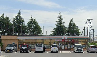 コンビニ　セブンイレブン（コンビニ）まで403m