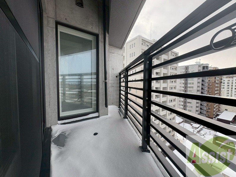 バルコニー　バルコニーです。洗濯物を干したり一息ついたりできますね！