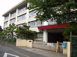 中学校　川崎市立菅中学校（中学校）まで1624m