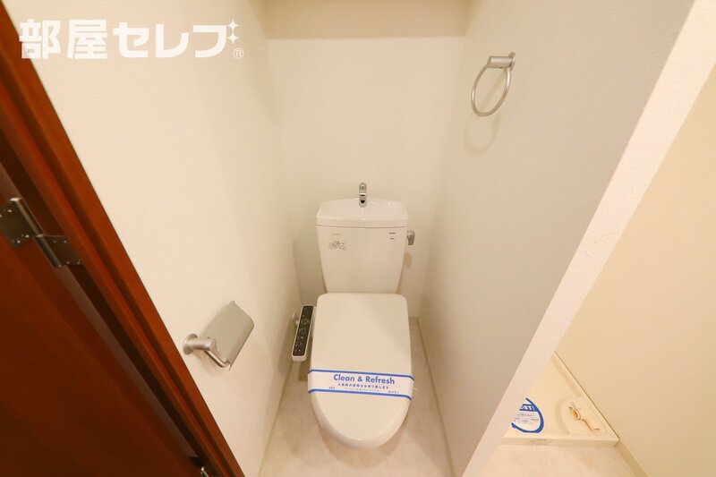 トイレ　ウォシュレットも付いてます