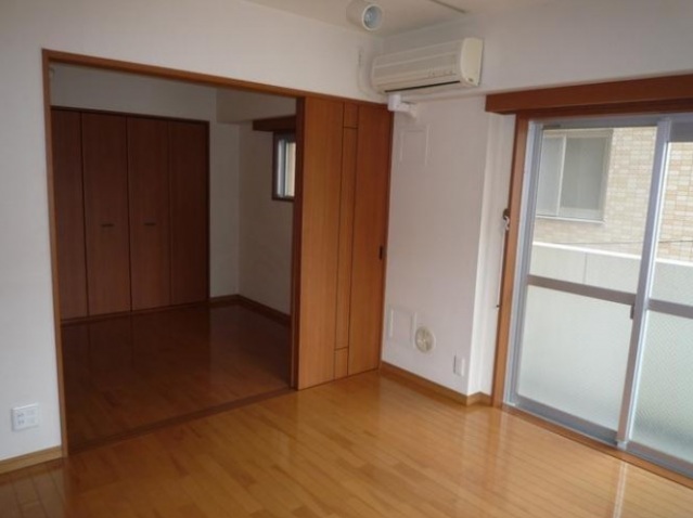 居室・リビング　※他室参考画像