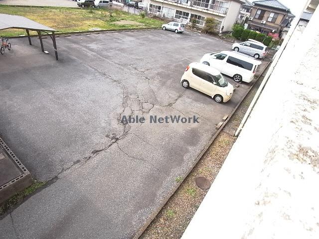 駐車場　駐車場