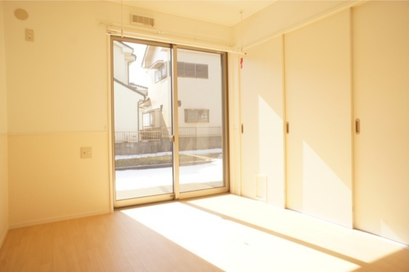 居室・リビング　図面と現状に相違がある場合には現状を優先