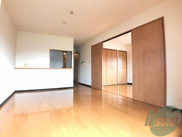 居室・リビング　広くてキレイなＬＤＫが広がっていて、充実した生活が送れそう。