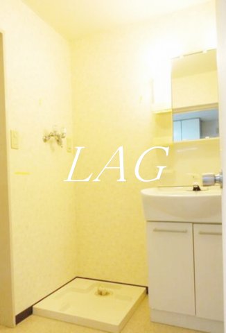 洗面設備　独立洗面台です。