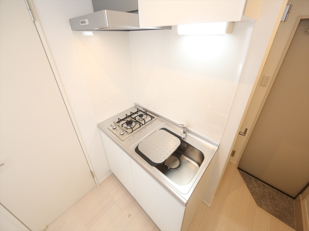 キッチン　システムキッチン（ガス2口コンロ付）