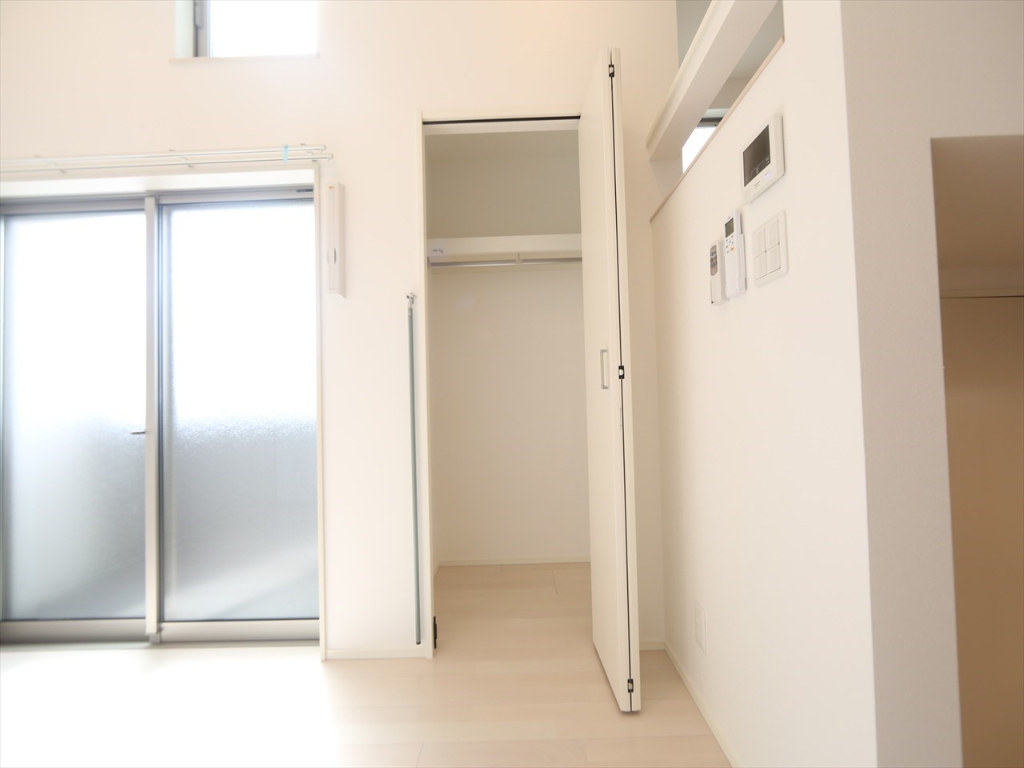 収納　クローゼット（収納充実してます）