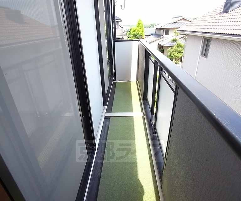 バルコニー　色もオシャレなバルコニーです