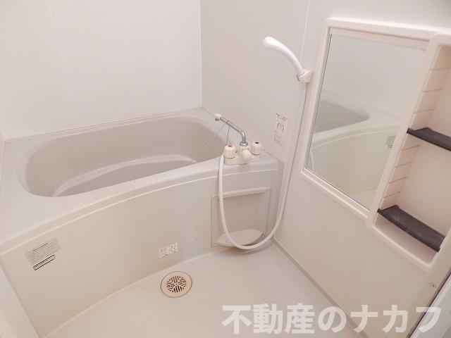 バス・シャワールーム　※過去の室内写真のため現況と異なる場合があります