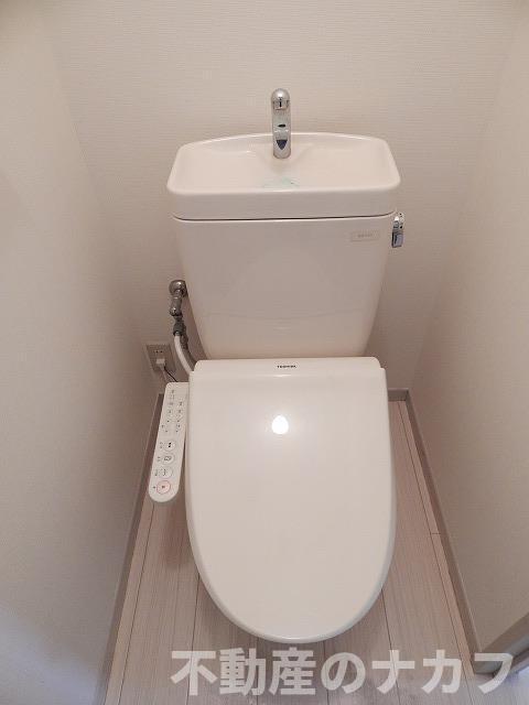 トイレ　※過去の室内写真のため現況と異なる場合があります