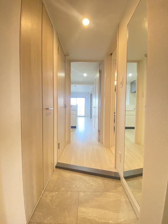 玄関　収納もある玄関です