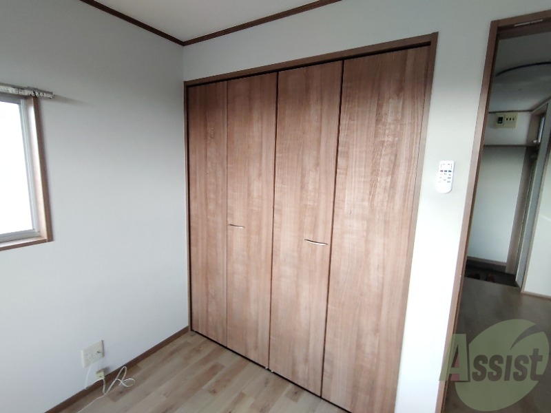 収納　収納は大きく、たくさんの物がしまえそうです。