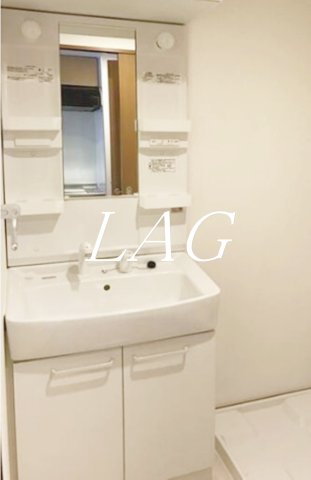 洗面設備　独立洗面台です。