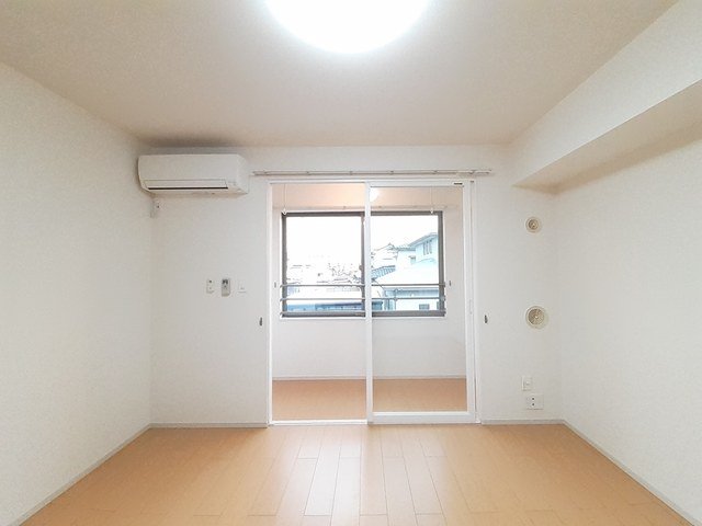 居室・リビング　使いやすいリビングです