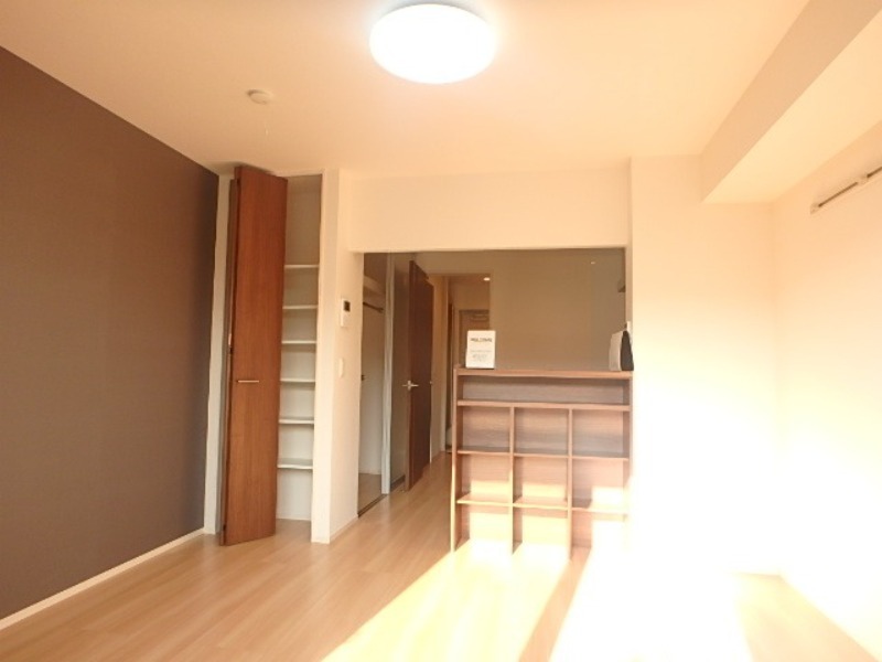 居室・リビング　図面と現状に相違がある場合には現状を優先