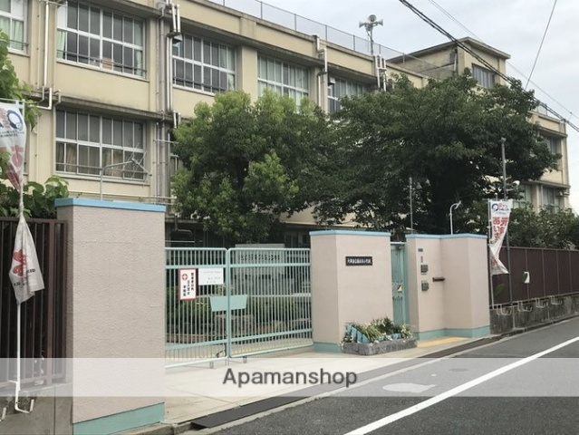 小学校　南百済小学校（小学校）まで535m