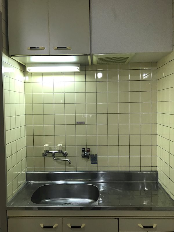 キッチン　※同タイプの他のお部屋です