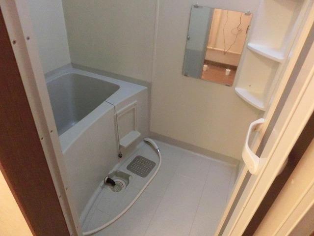 バス・シャワールーム　浴室