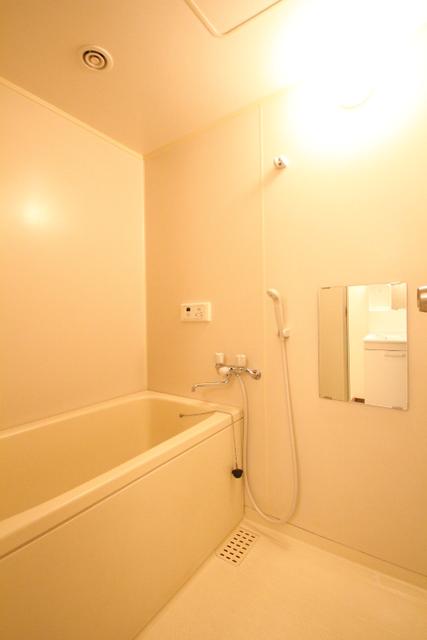 バス・シャワールーム　バス　※同物件・同仕様画像