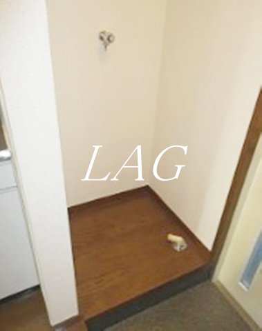 その他設備　室内洗濯機置場になります。