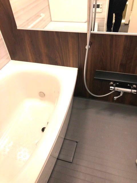 バス・シャワールーム