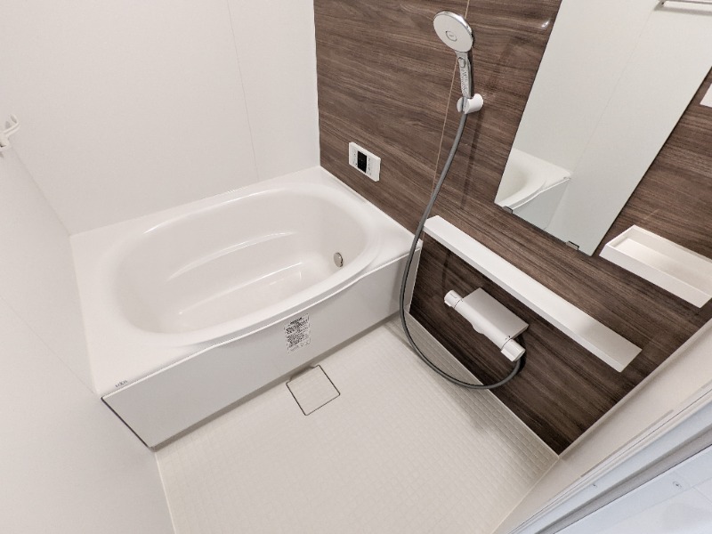 バス・シャワールーム　図面と現状に相違がある場合には現状を優先