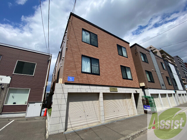 建物外観　札幌市中央区南６条西「フラガリア」