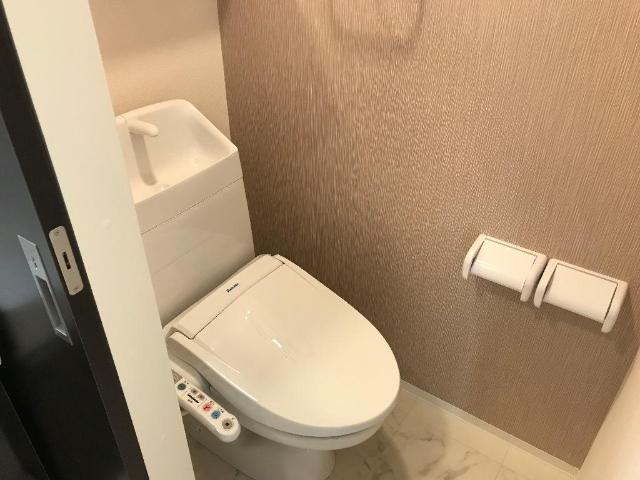 トイレ　シャワー付トイレ