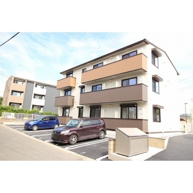 建物外観　建築中