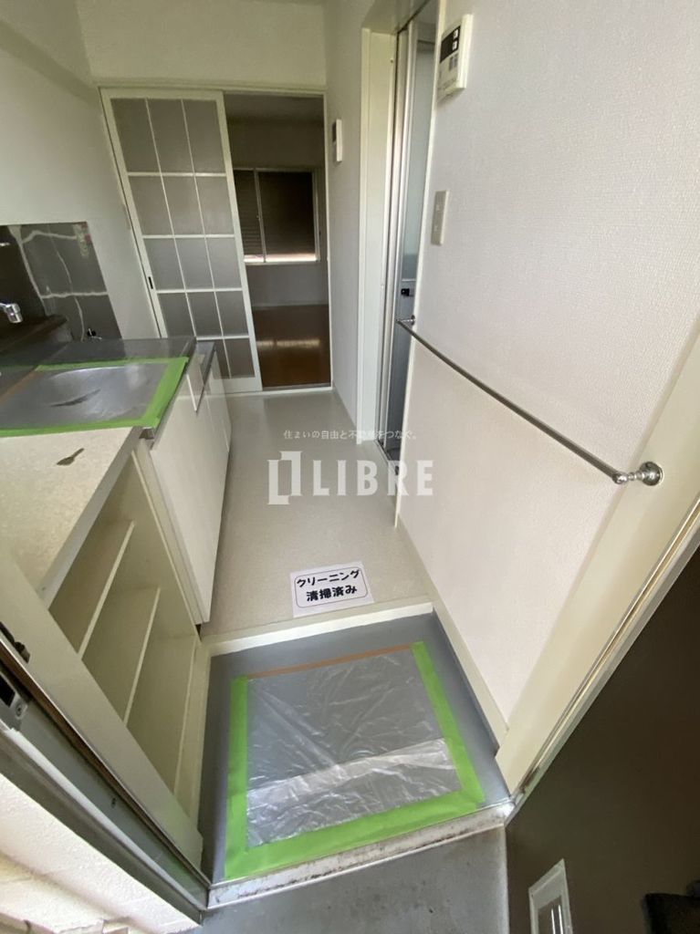 玄関　バルコニー