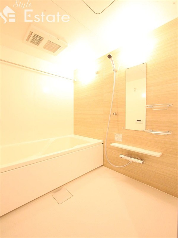 バス・シャワールーム　バスルーム