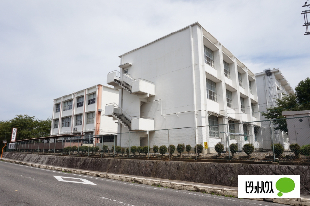 高校・高専　滋賀県立水口高校（高校・高専）まで2637m