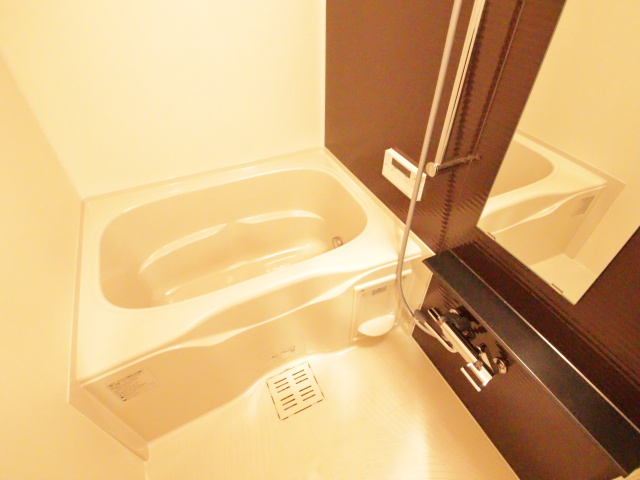 バス・シャワールーム　※別室の参考写真の為、現況優先です。