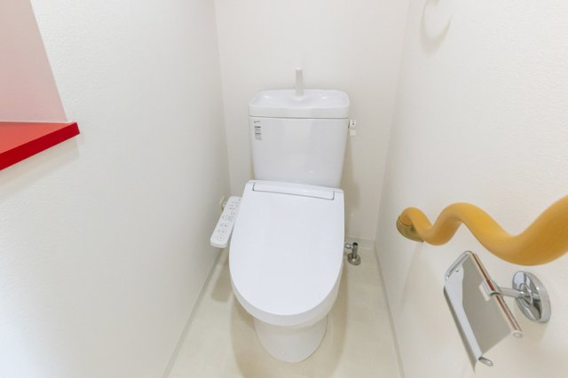 トイレ　※別号室参考写真