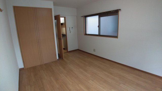 その他設備　３階角部屋のため、風通しがとてもいいです☆101号室写真です