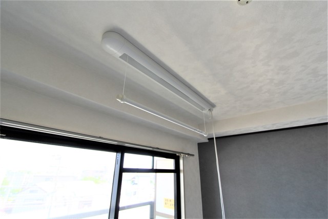 その他設備　室内物干し