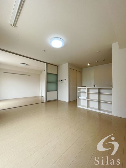 居室・リビング　同仕様　反転タイプ