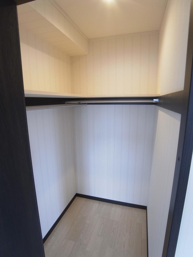 収納　広々としたWIC