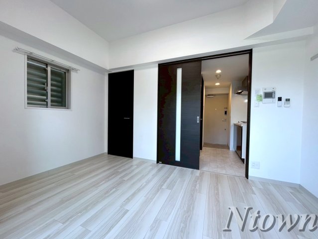 居室・リビング　こちらの居間で趣味の時間をお楽しみください