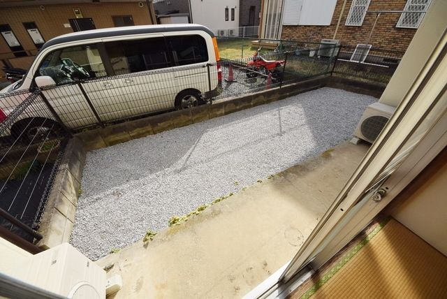 バルコニー　お問い合わせはタウンハウジング調布店まで