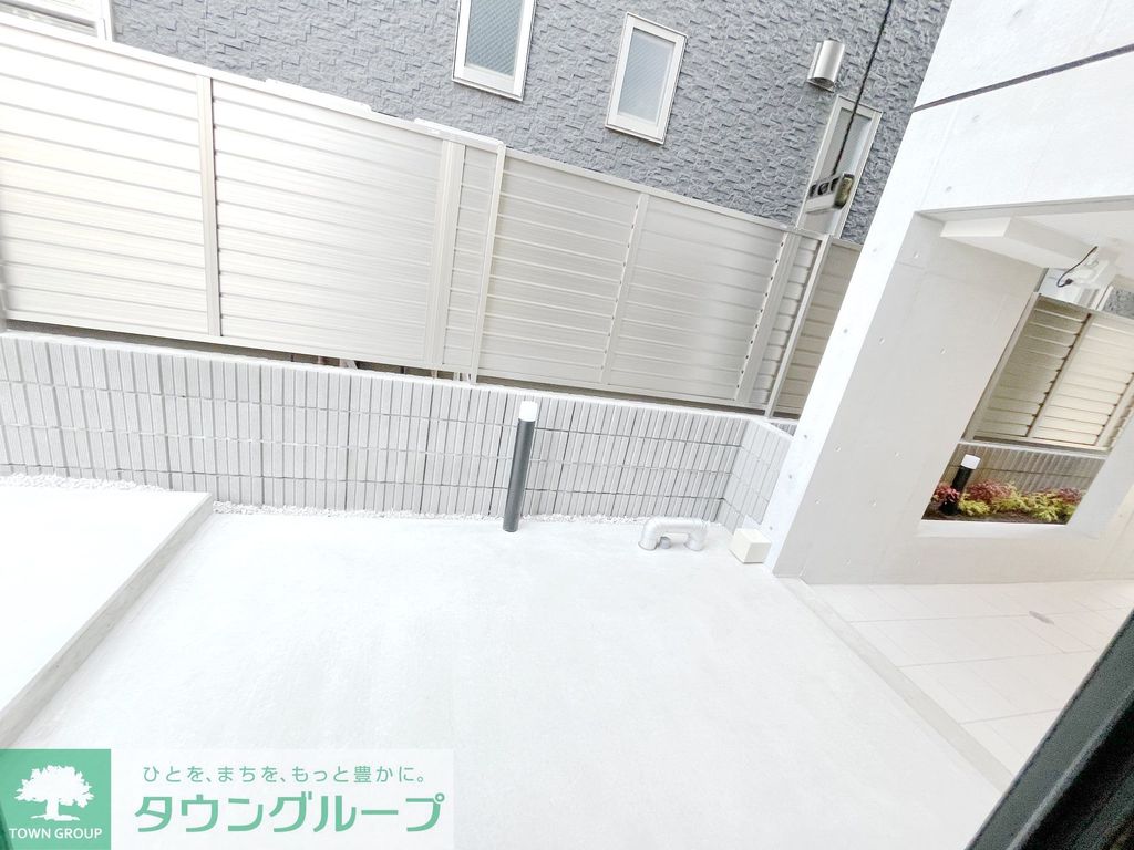 バルコニー　バルコニー