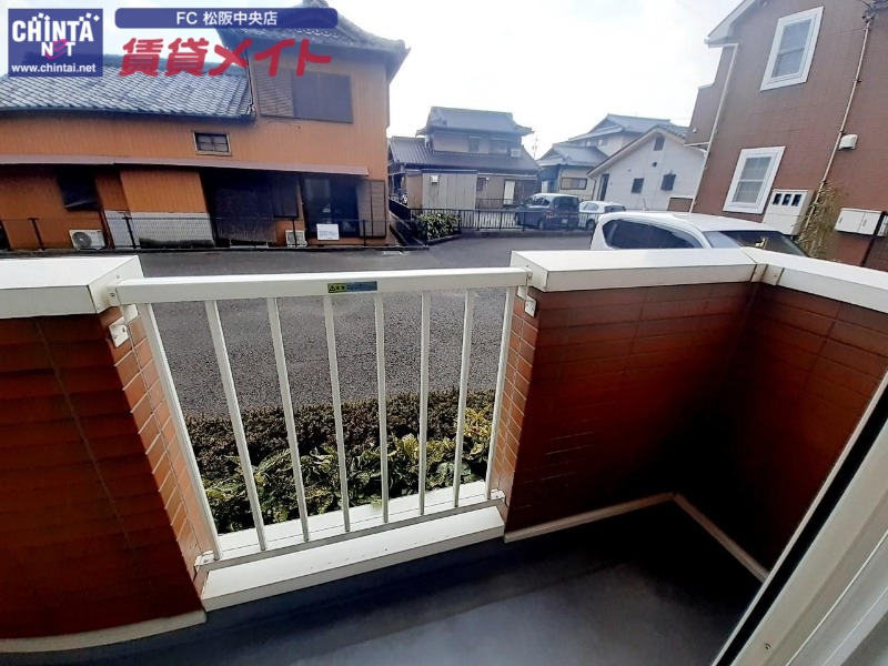 バルコニー　同型反転タイプ