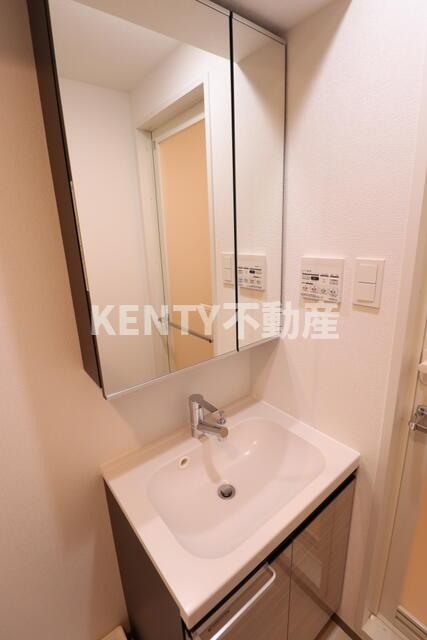 洗面設備　忙しい朝には欠かせない洗面所です